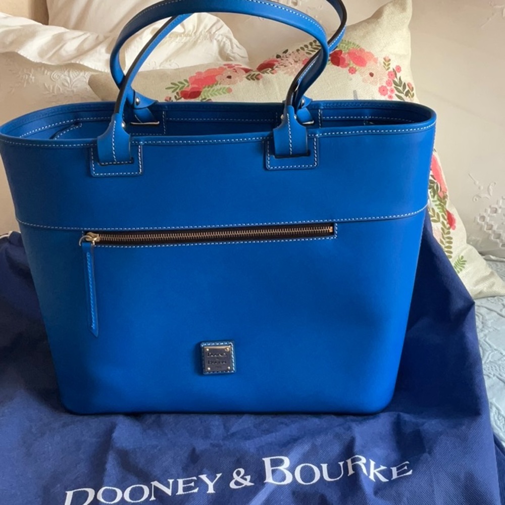 Dooney & Bourke Beacon Large Slip Tote